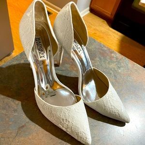 Badgley Mischka Lola d’ Orsay Pump
